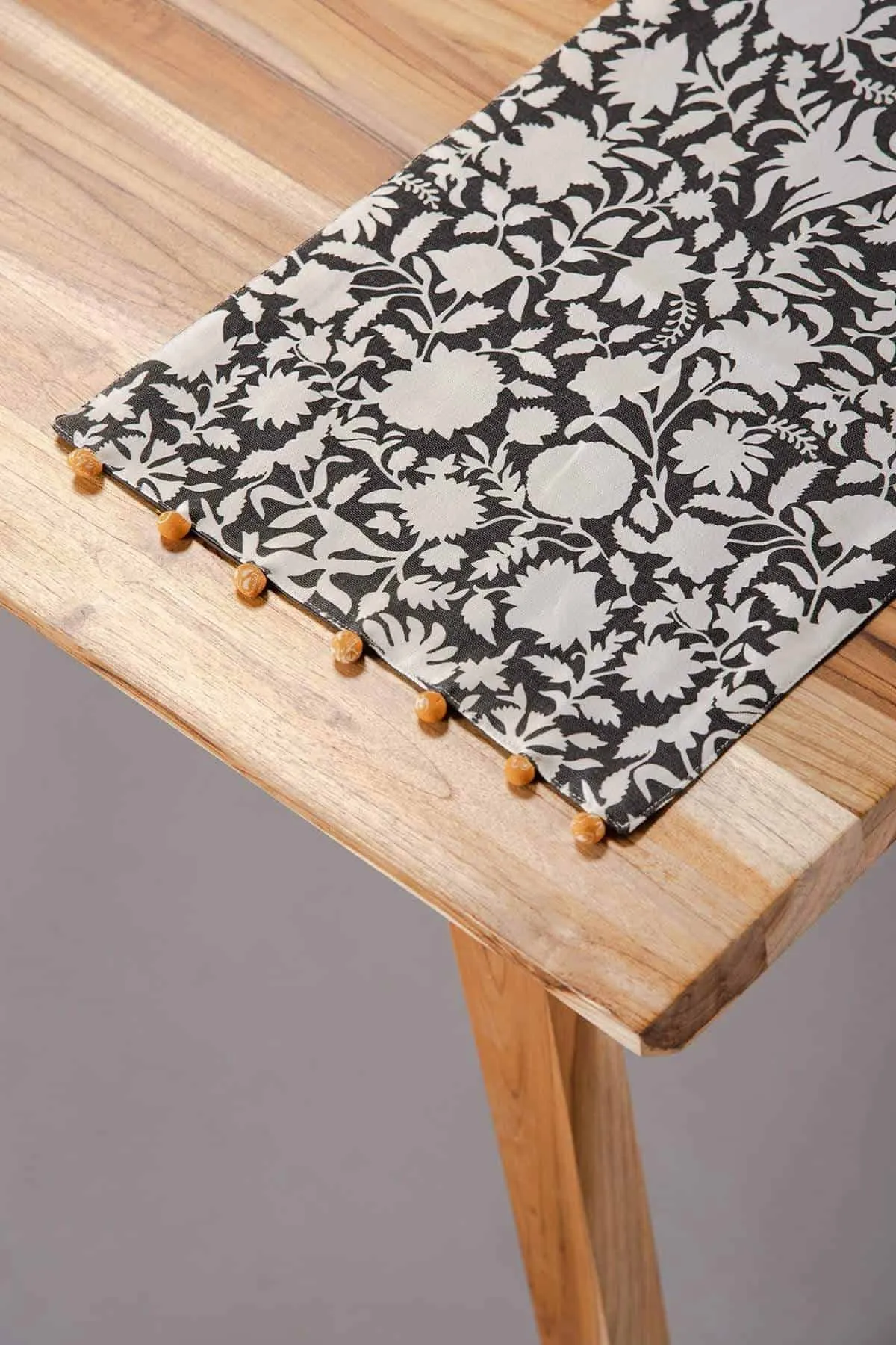 Flora Charcoal Table Mat (Set Of 4)